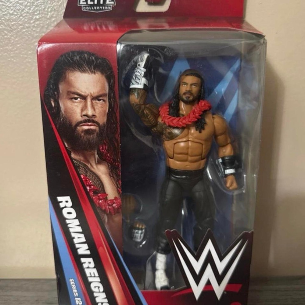 WWE Elite Collection Series 126 Roman Reigns Action Figure New Red Lei Accessory
